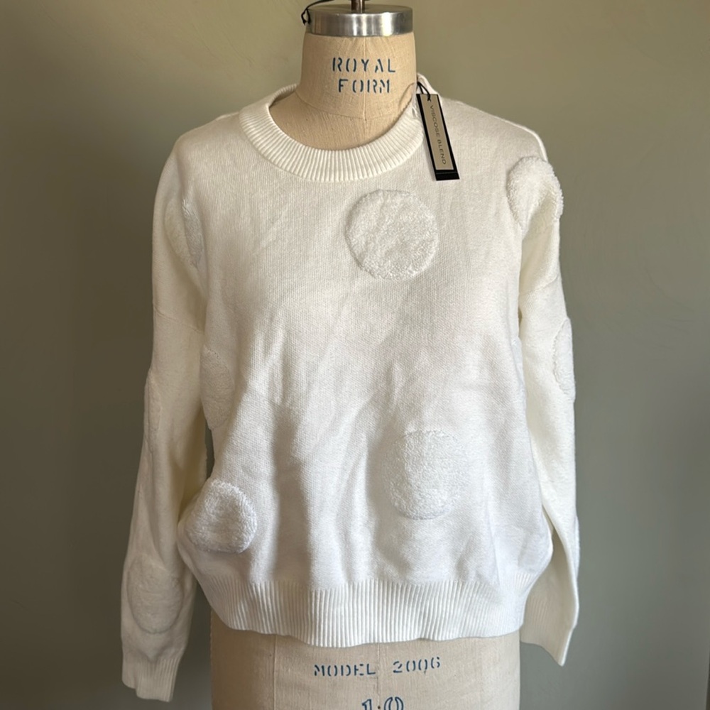 NWT Tahari women large sweater